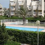 Apartamento Saint-cyprien: T2 Rénové 6 Pers, Piscine, Parking, à 100m De La - Fr-1-106-80