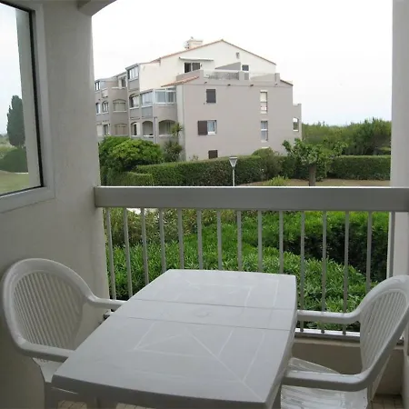 Saint-cyprien: T2 Renove 6 Pers, Piscine, Parking, A 100m De La - Fr-1-106-80 Apartment *