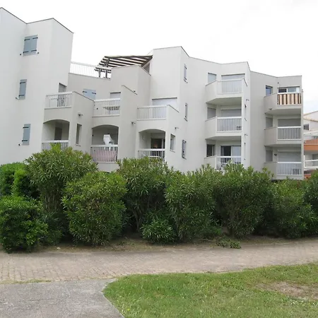 Saint-cyprien: T2 Renove 6 Pers, Piscine, Parking, A 100m De La - Fr-1-106-80 Apartment *