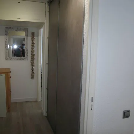 Saint-cyprien: T2 Renove 6 Pers, Piscine, Parking, A 100m De La - Fr-1-106-80