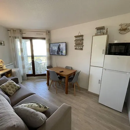 Appartement Saint-cyprien: T2 Renove 6 Pers, Piscine, Parking, A 100m De La - Fr-1-106-80